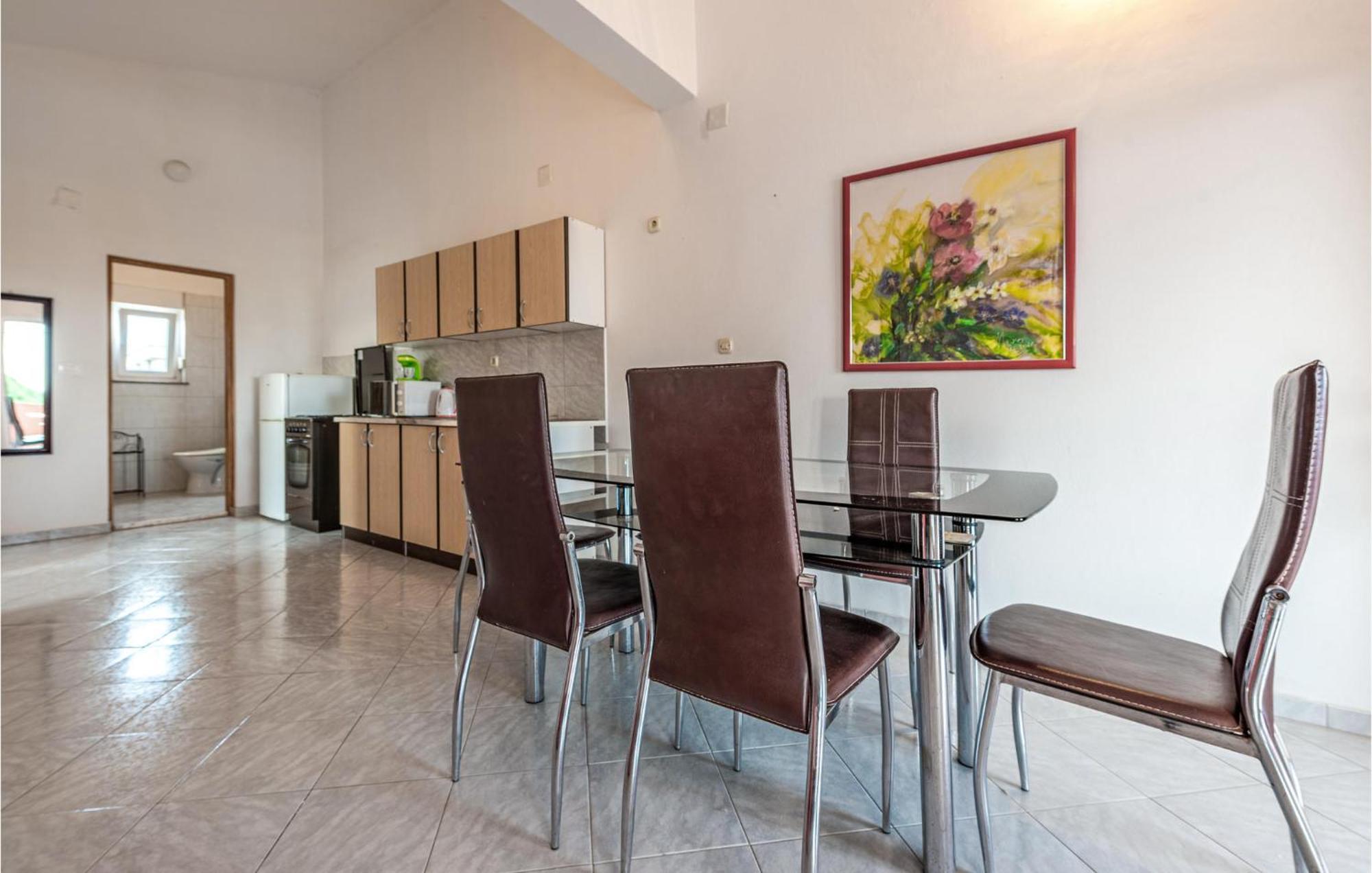 Beautiful Apartment In Vir With Wifi Zewnętrze zdjęcie