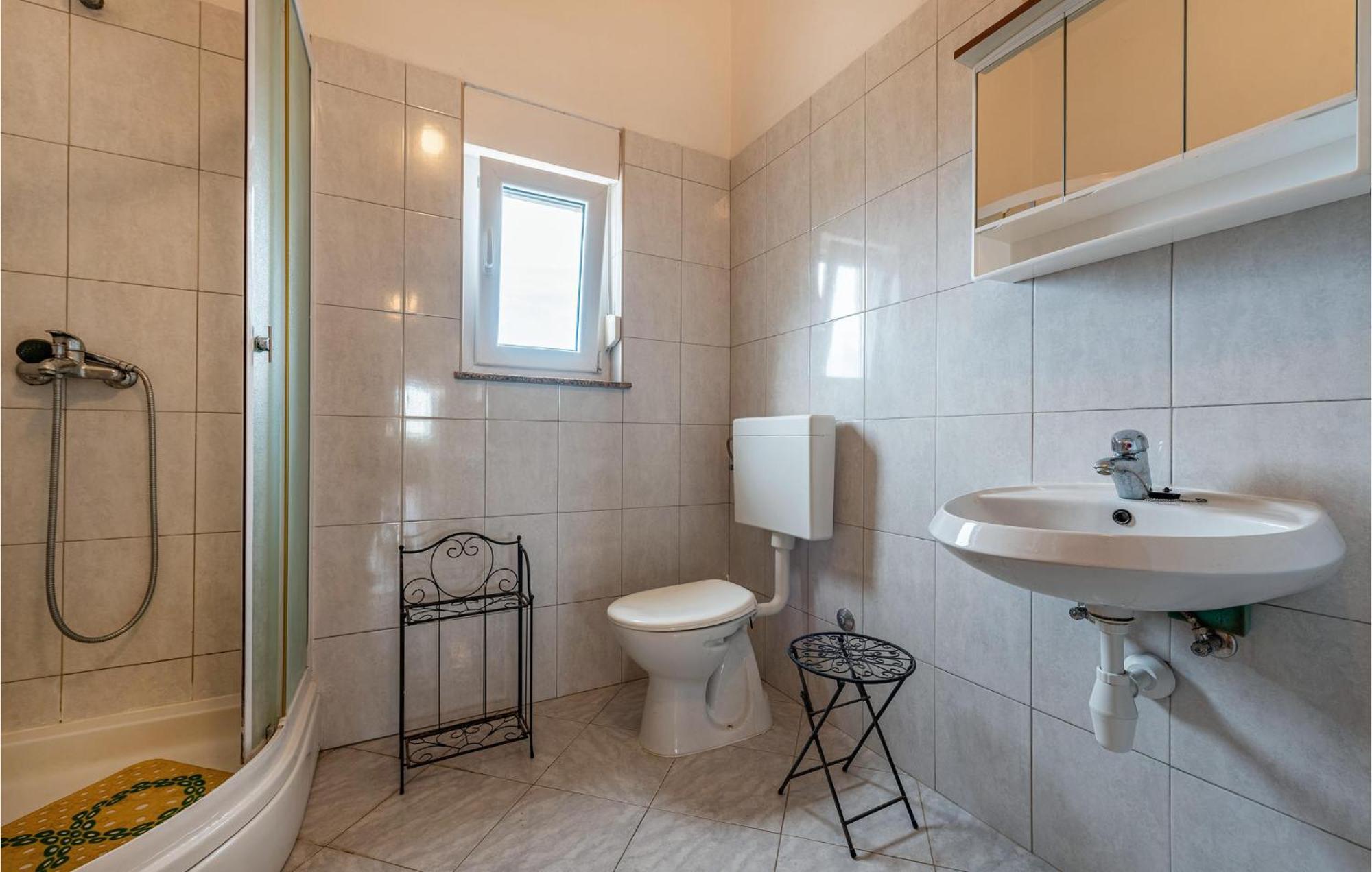 Beautiful Apartment In Vir With Wifi Zewnętrze zdjęcie